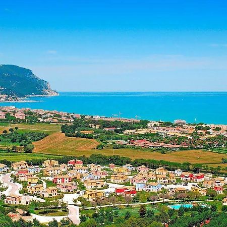 Adamo Ed Eva Resort Numana Exterior foto
